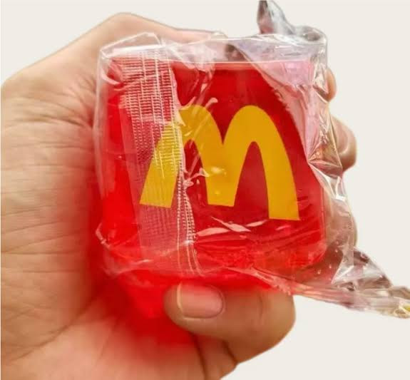 فیجت ضد استرس نیدو مکعبی مک دونالد مدل NeeDoh NICE CUBE (ژلهای ژلاتینی متراکم قرمز/مشکی)